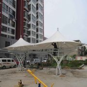 伸縮（suō）遮陽雨棚的挑選及基（jī）本原理