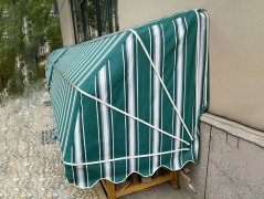 電動式（shì）伸縮式檔雨防曬隔離陽光房遮陽雨棚雨蓬